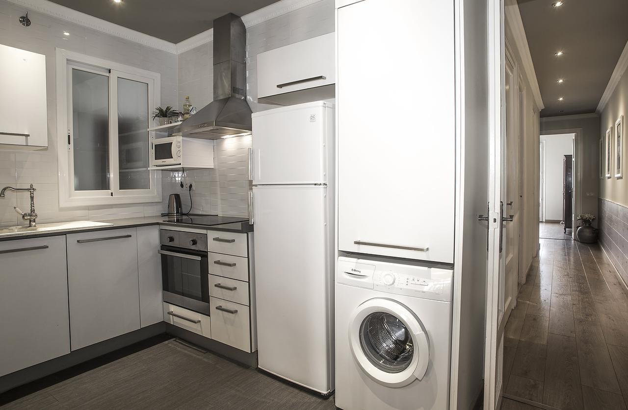 Mai & Maud Paralel Apartment Barcelona Kültér fotó