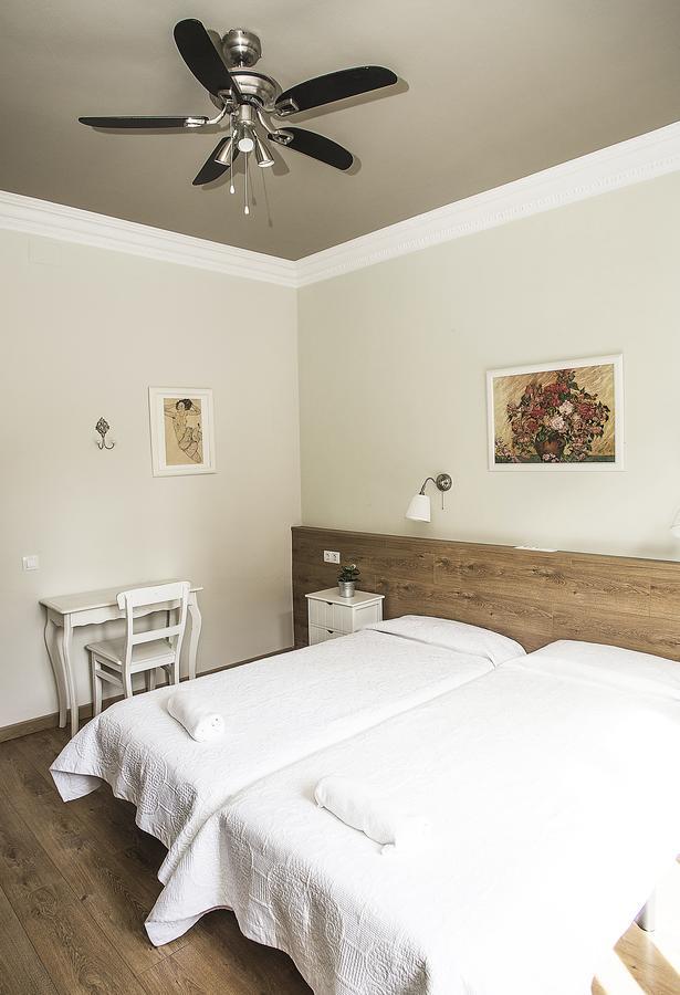 Mai & Maud Paralel Apartment Barcelona Kültér fotó